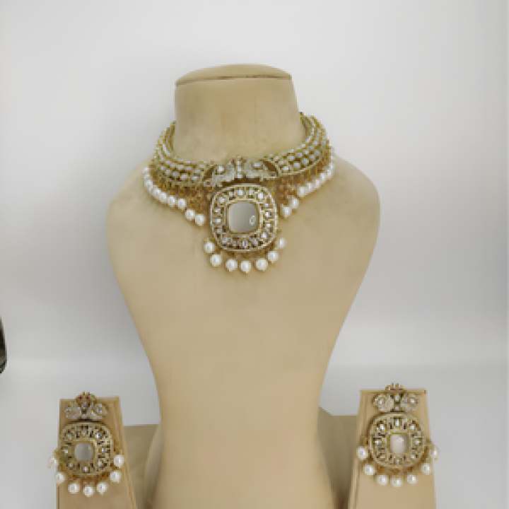 Royal Pearl Square Kundan Choker Set