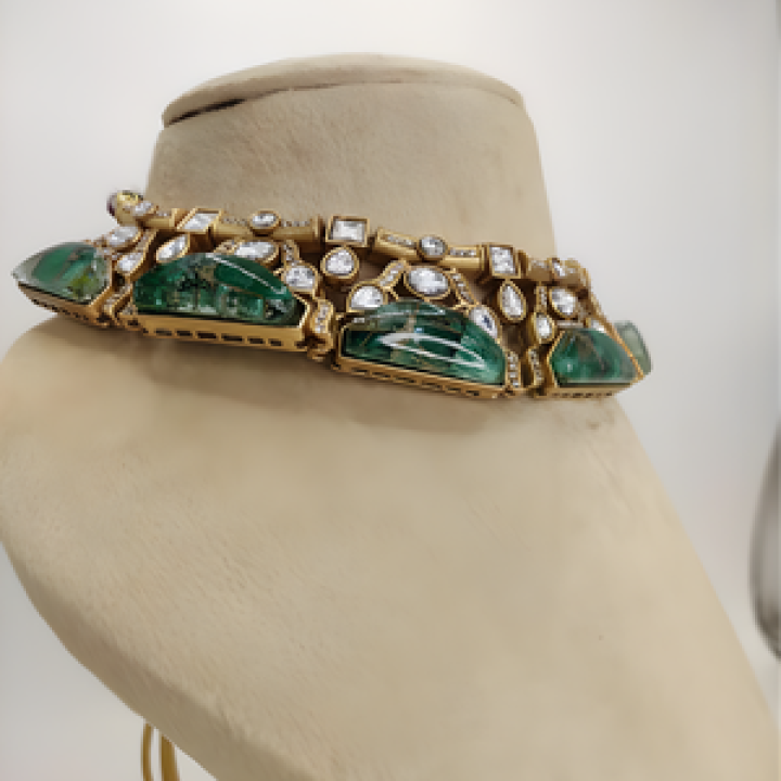 Emerald Elegance Kundan Choker Set