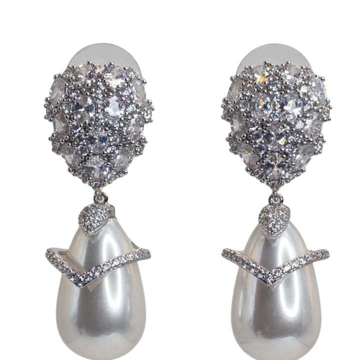 Luxury Pearl and Diamond Drop Earrings