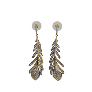 Chic Feather-Inspired Diamond Earrings