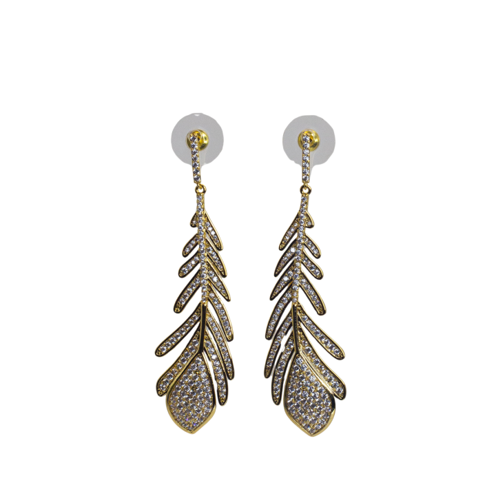 Chic Feather-Inspired Diamond Earrings