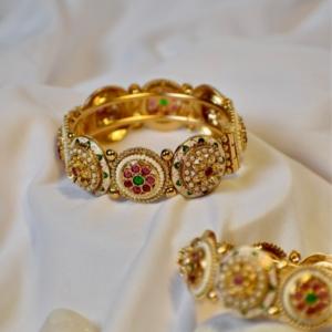 Royal Heritage Kundan Bangles