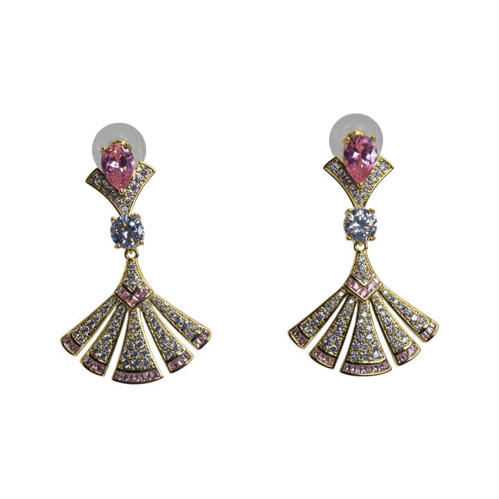 Elegant Fan-Inspired Diamond Earrings